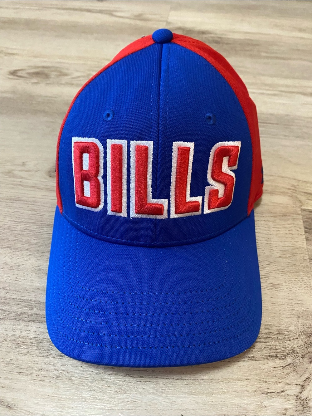Buffalo Bills Under Armour UPF 50 two tone Bills Mafia Hat- NWT